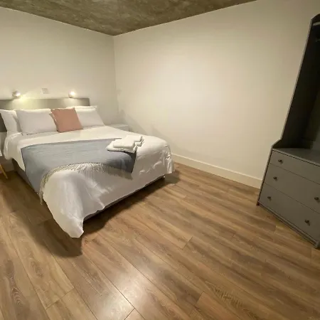 Apt 1 Silver Spruce - Town *