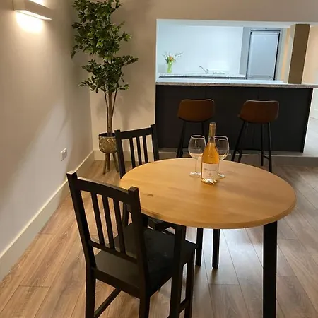 Apt 1 Silver Spruce - Town * Killarney