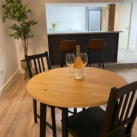 Apt 1 Silver Spruce - Town * Killarney
