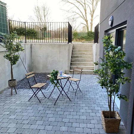 Apt 1 Silver Spruce - Town *
